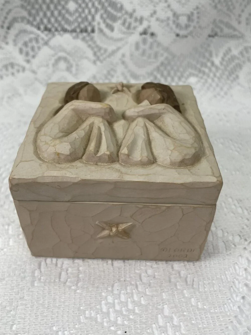 VTG 2003 Resin DEMDACO Willow Tree Susan LORDI Friendship Sculpted Keepsake Box